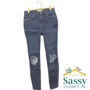 FREE PEOPLE Everyday Skinny Jeans 27R Dark Wash Distressed EUC 💎